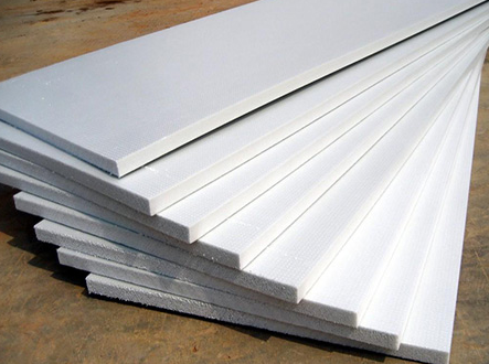 保溫材料市場(chǎng)魚龍混雜，所以對(duì)于擠塑板廠家來(lái)說(shuō)，也是一場(chǎng)挑戰(zhàn)。所以很多人認(rèn)為這是一種極大的威脅，因?yàn)樘幵谶@個(gè)對(duì)市場(chǎng)利益刻薄的行業(yè)，不得不讓人心生防備。今天小編就跟大家說(shuō)說(shuō)如何把握市場(chǎng)行情，擴(kuò)大市場(chǎng)份額。